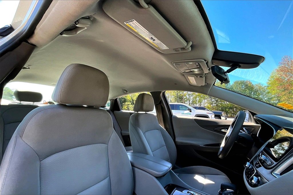 Certified 2022 Chevrolet Malibu LT image 25