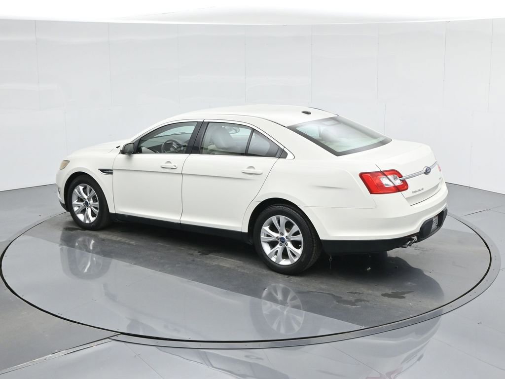 Used 2010 Ford Taurus SEL image 39