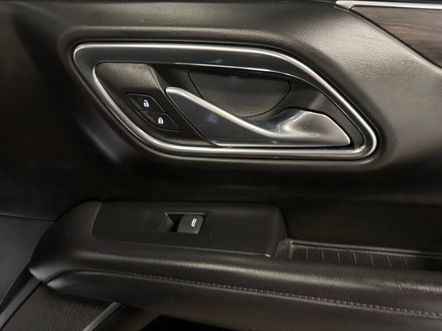 Used 2023 Chevrolet Suburban LT image 30