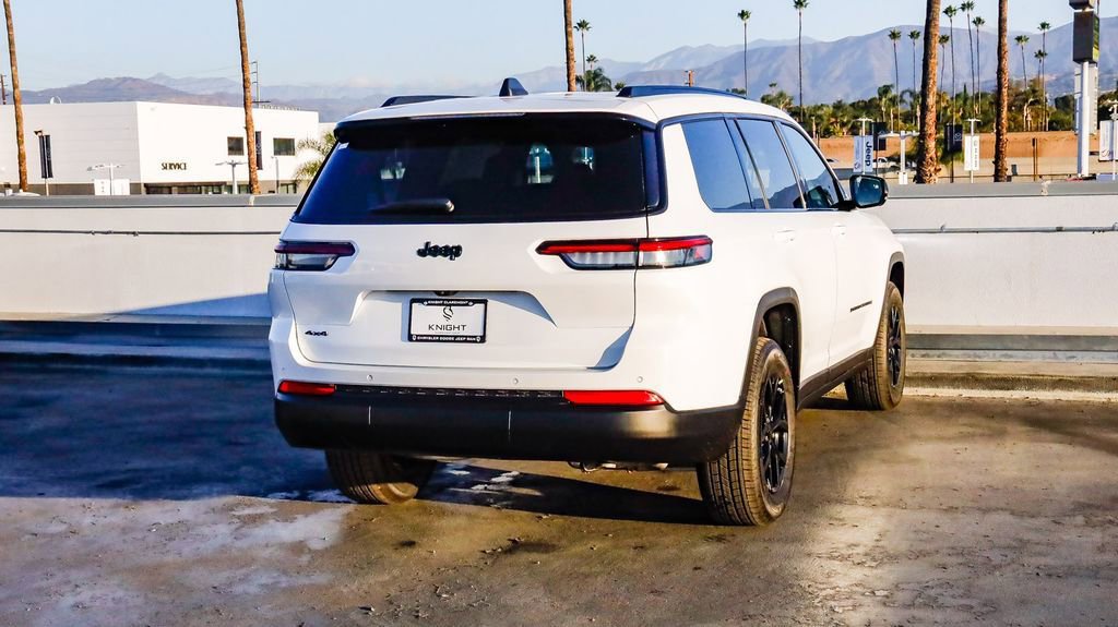 New 2025 Jeep Grand Cherokee L Altitude image 9