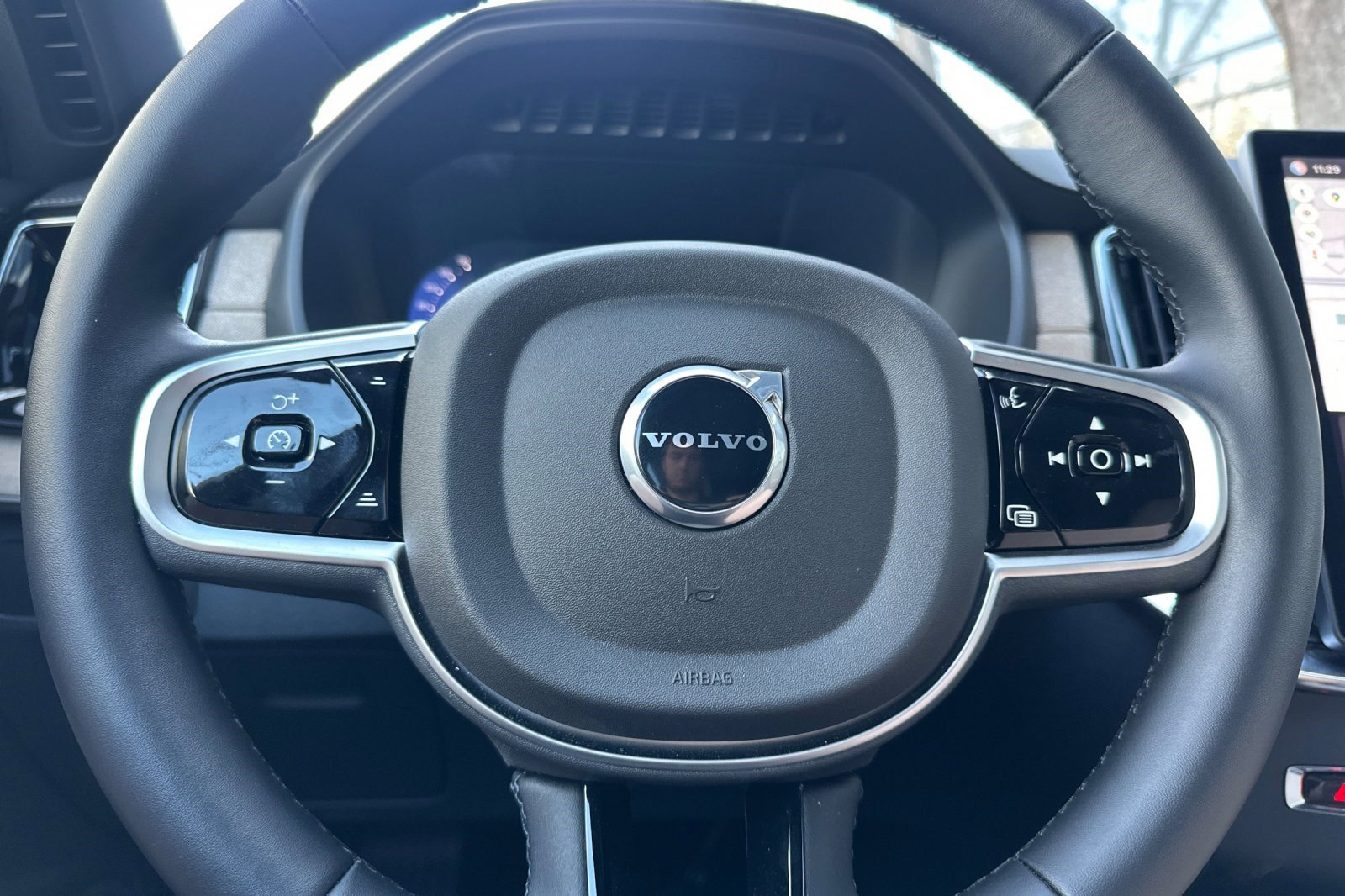 Used 2026 Volvo XC90 B6 Plus w/ Protection Package image 30