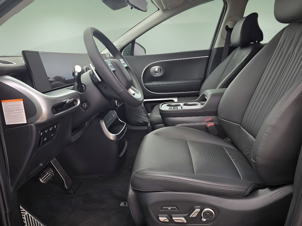 New 2026 Hyundai Ioniq 9 Calligraphy image 11