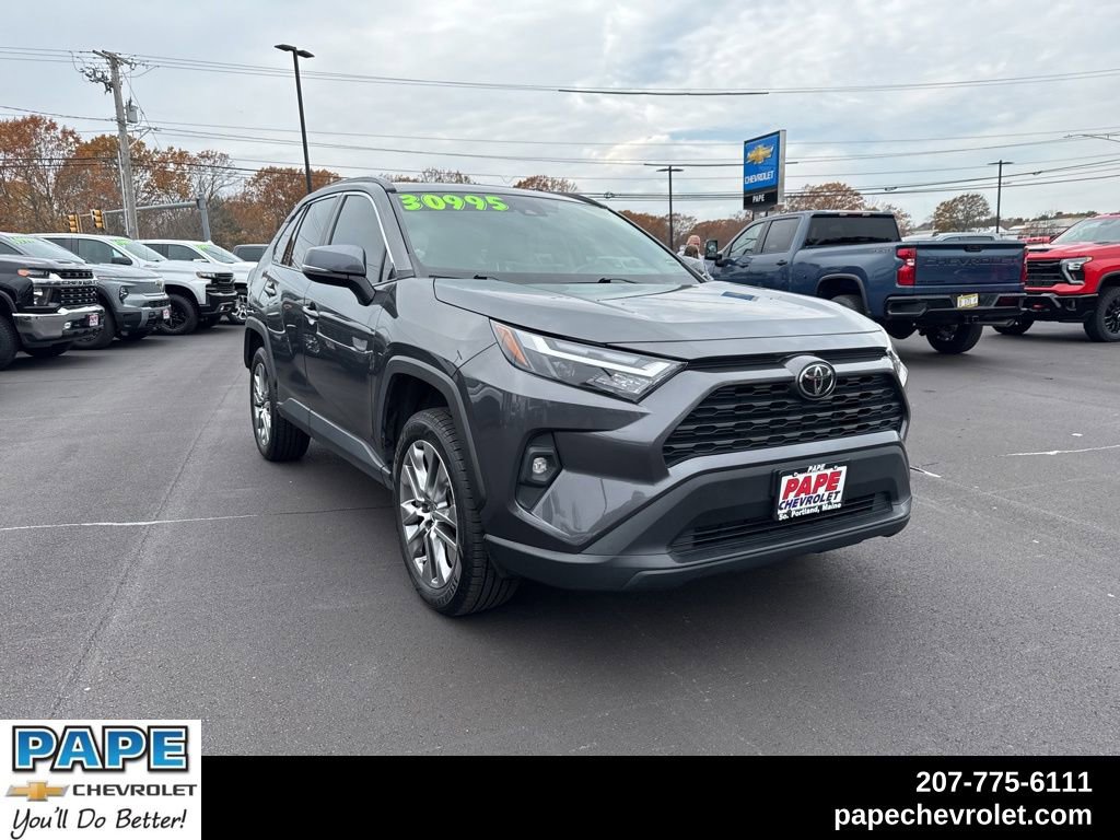 Used 2022 Toyota RAV4 XLE Premium image 1