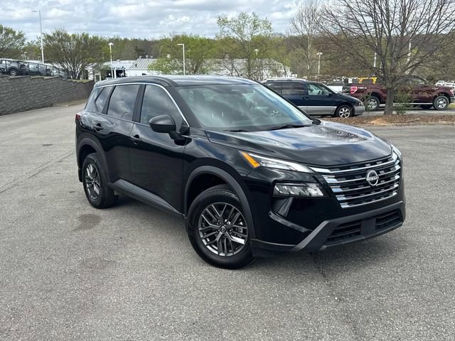 Certified 2025 Nissan Rogue S image 2