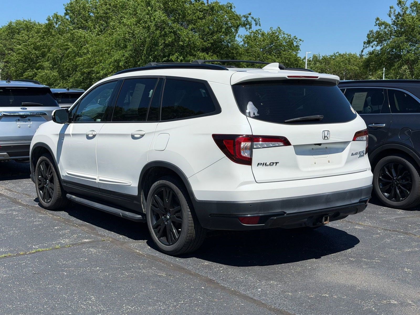 Used 2022 Honda Pilot Black Edition image 3