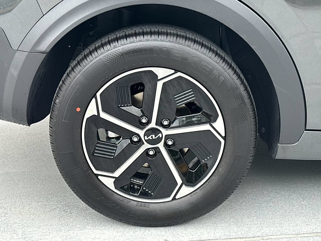 New 2026 Kia Niro EX FWD image 7