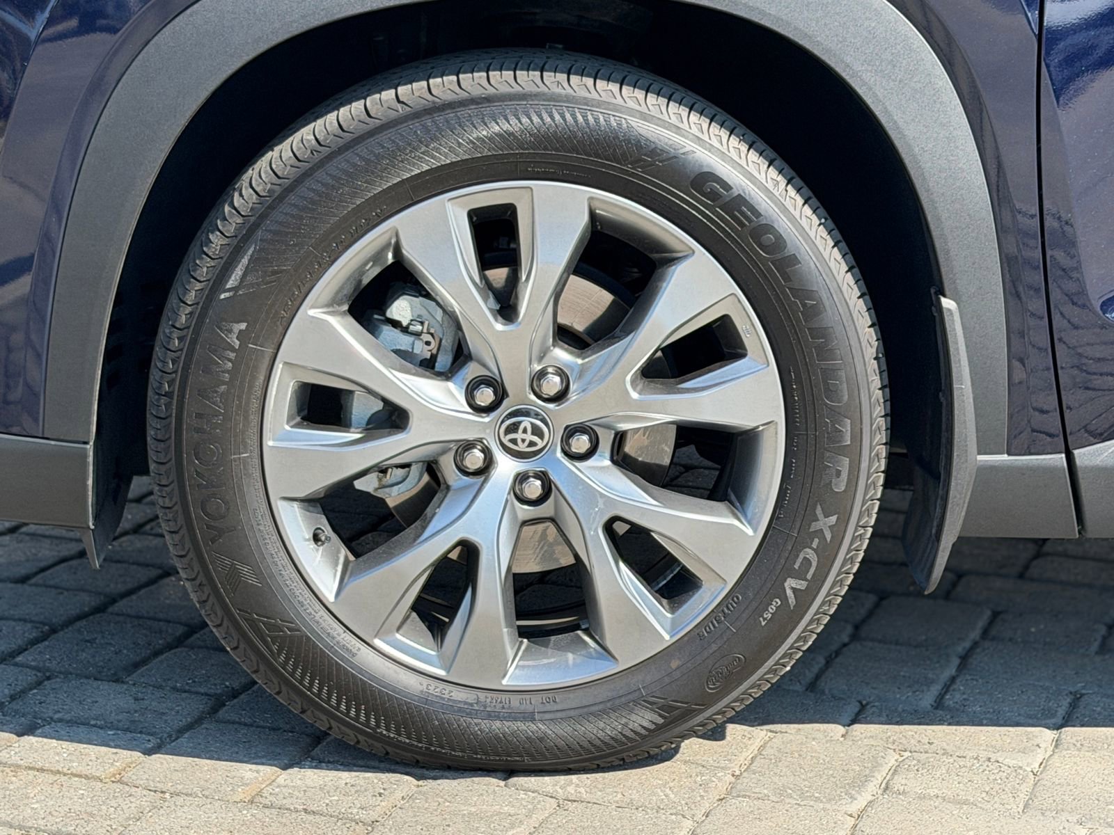 Used 2024 Toyota Grand Highlander Limited image 12