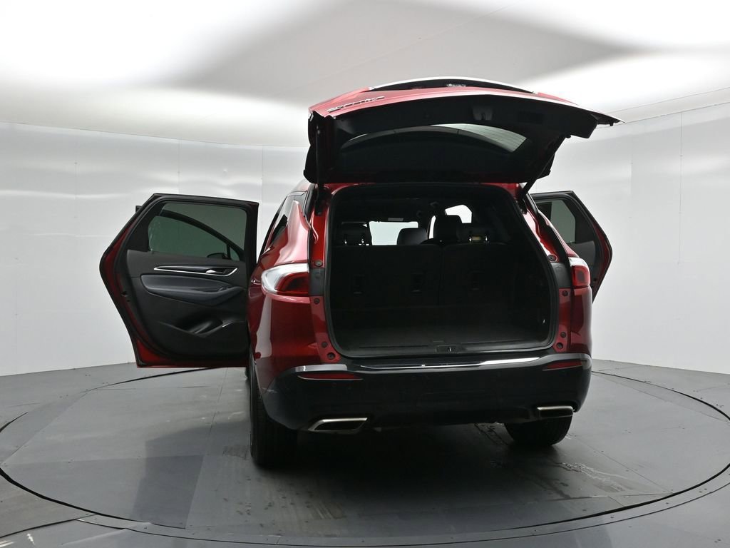 Used 2024 Buick Enclave Premium image 31