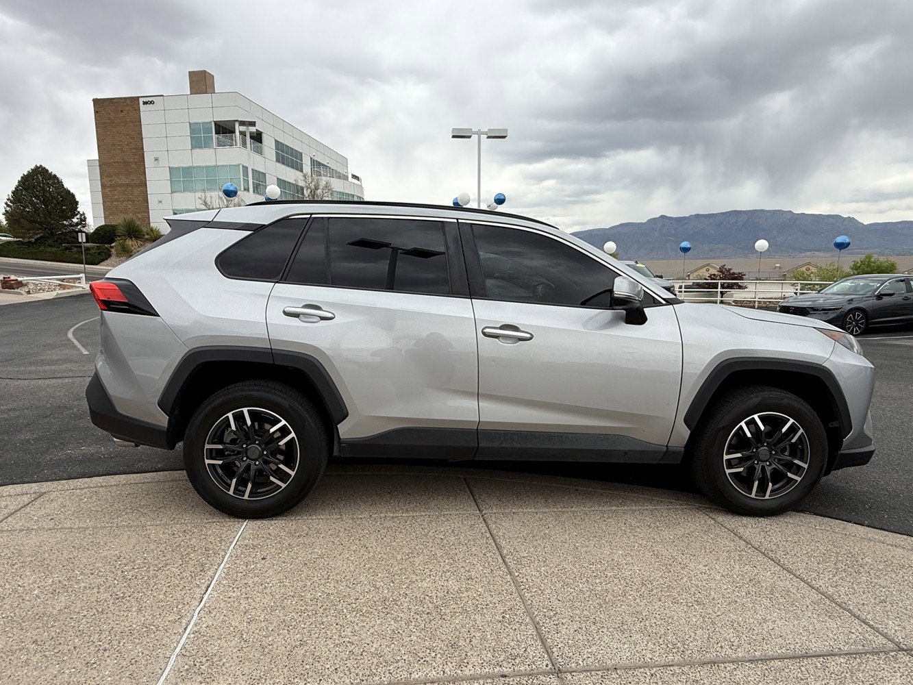 Used 2020 Toyota RAV4 LE w/ All Weather Liner Package image 4