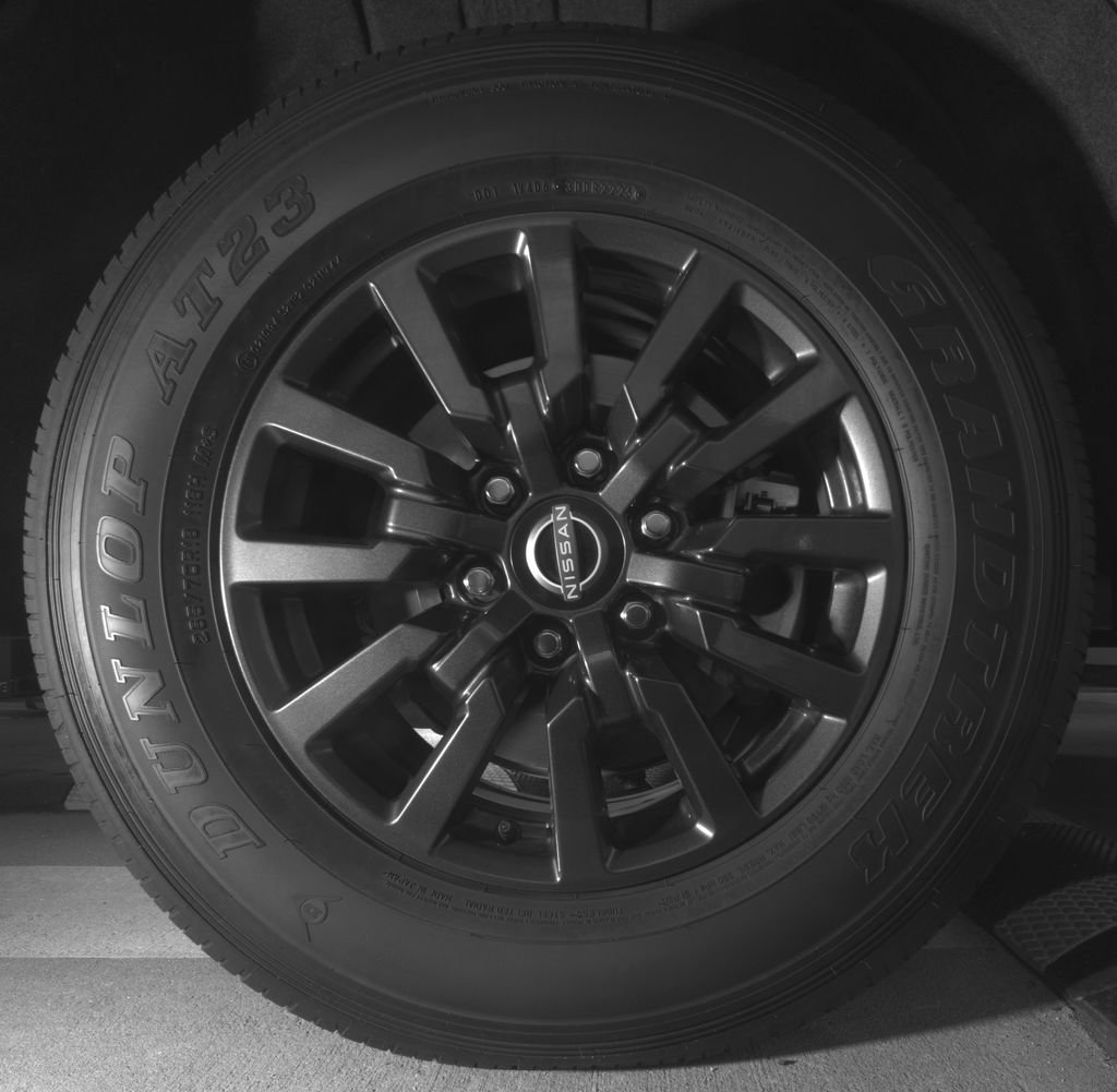 Used 2025 Nissan Armada SV RWD image 14
