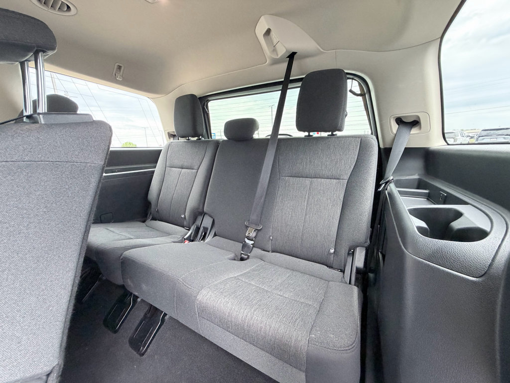 Used 2024 Ford Expedition XLT AWD/4WD image 29