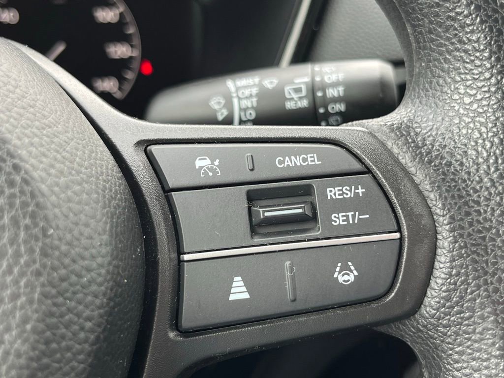 Used 2023 Honda CR-V LX image 5