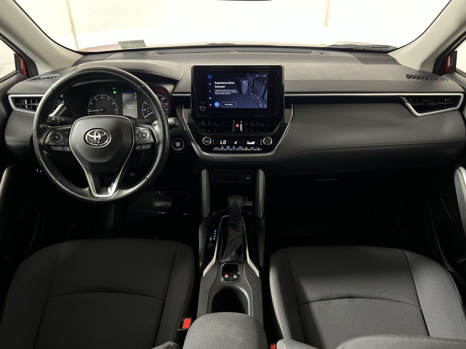 Used 2023 Toyota Corolla Cross LE AWD/4WD image 22