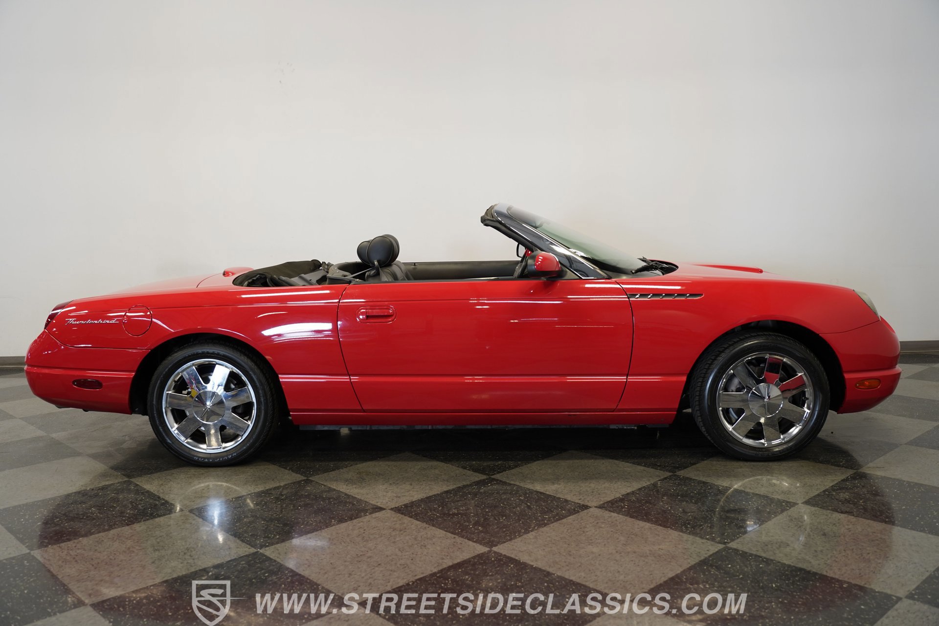 Used 2002 Ford Thunderbird RWD image 14