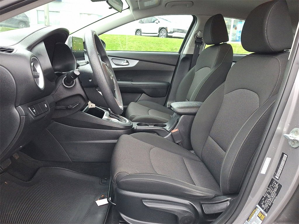Used 2023 Kia Forte LXS image 14