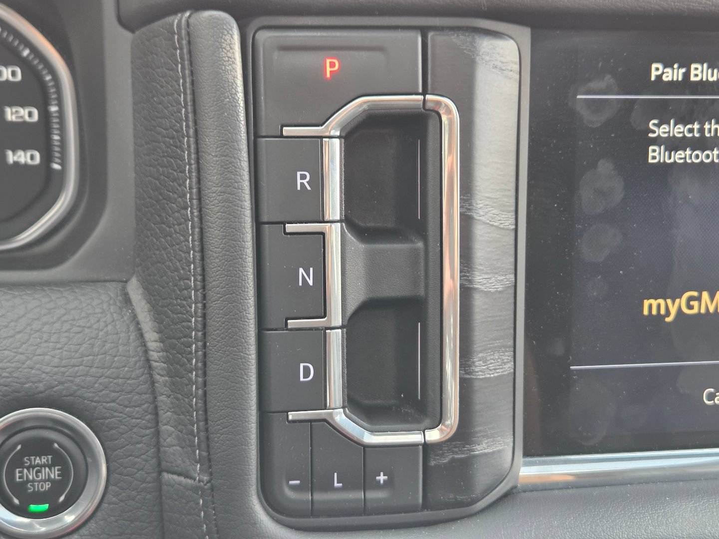 Used 2021 GMC Yukon Denali w/ Denali Premium Package AWD/4WD image 36