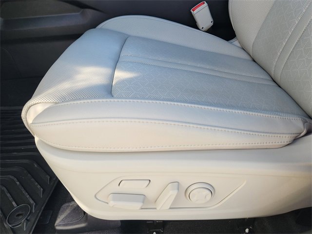 Used 2024 Kia Sorento SX Prestige w/ Panoramic Sunroof Package image 25