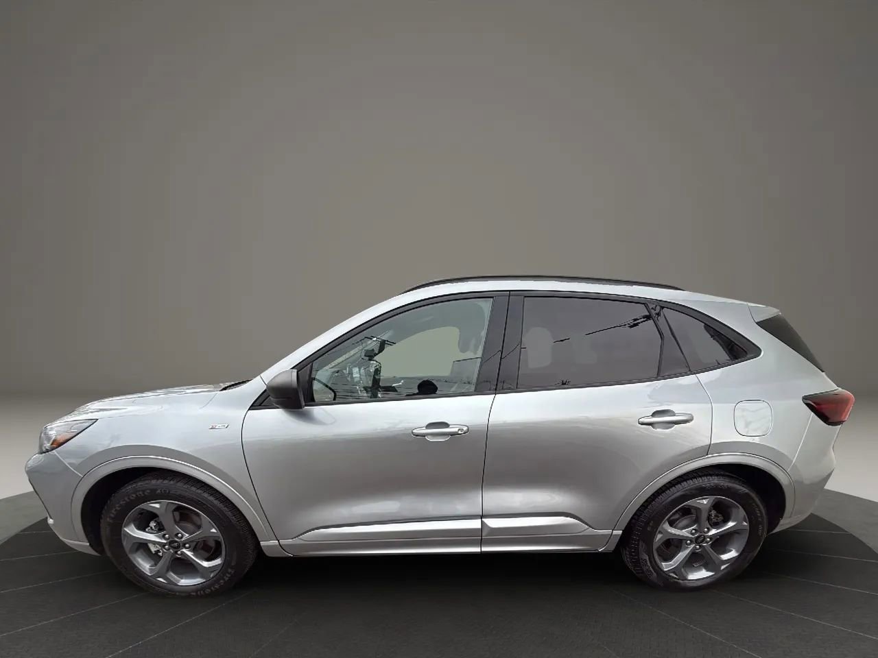 Used 2023 Ford Escape ST-Line FWD image 8