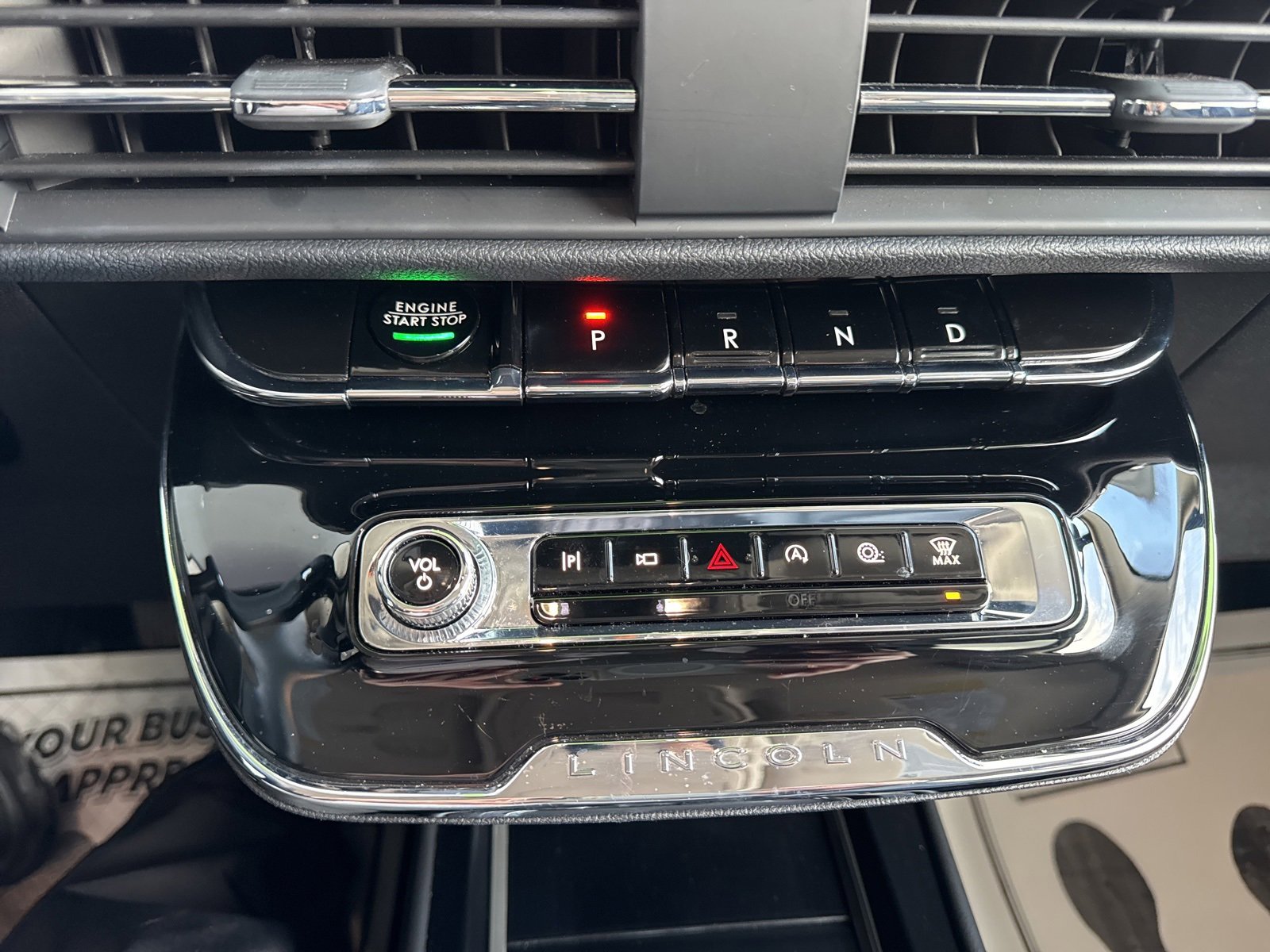 Used 2023 Lincoln Corsair AWD w/ Equipment Group 101A image 28