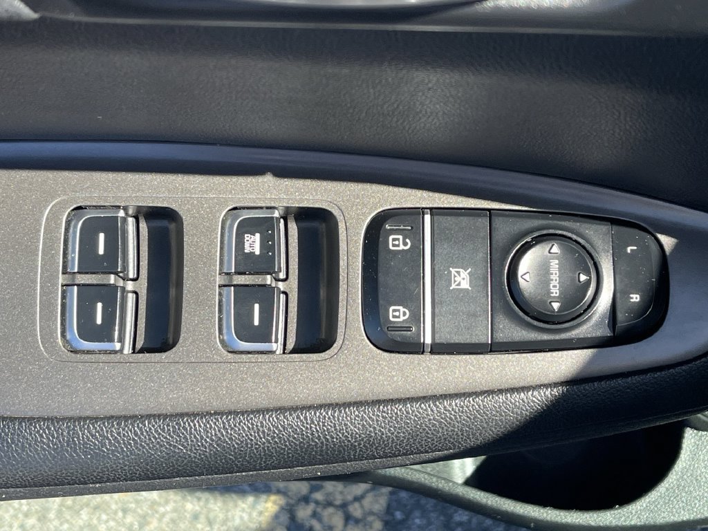 Used 2020 Kia Optima LX FWD image 24