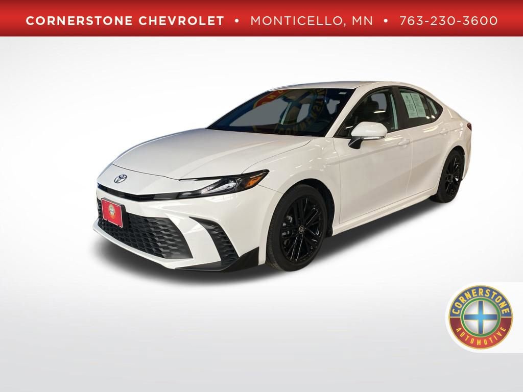 Used 2025 Toyota Camry SE FWD image 1
