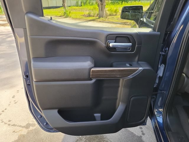 Used 2022 Chevrolet Silverado 1500 RST w/ LPO, Blackout Package AWD/4WD image 14