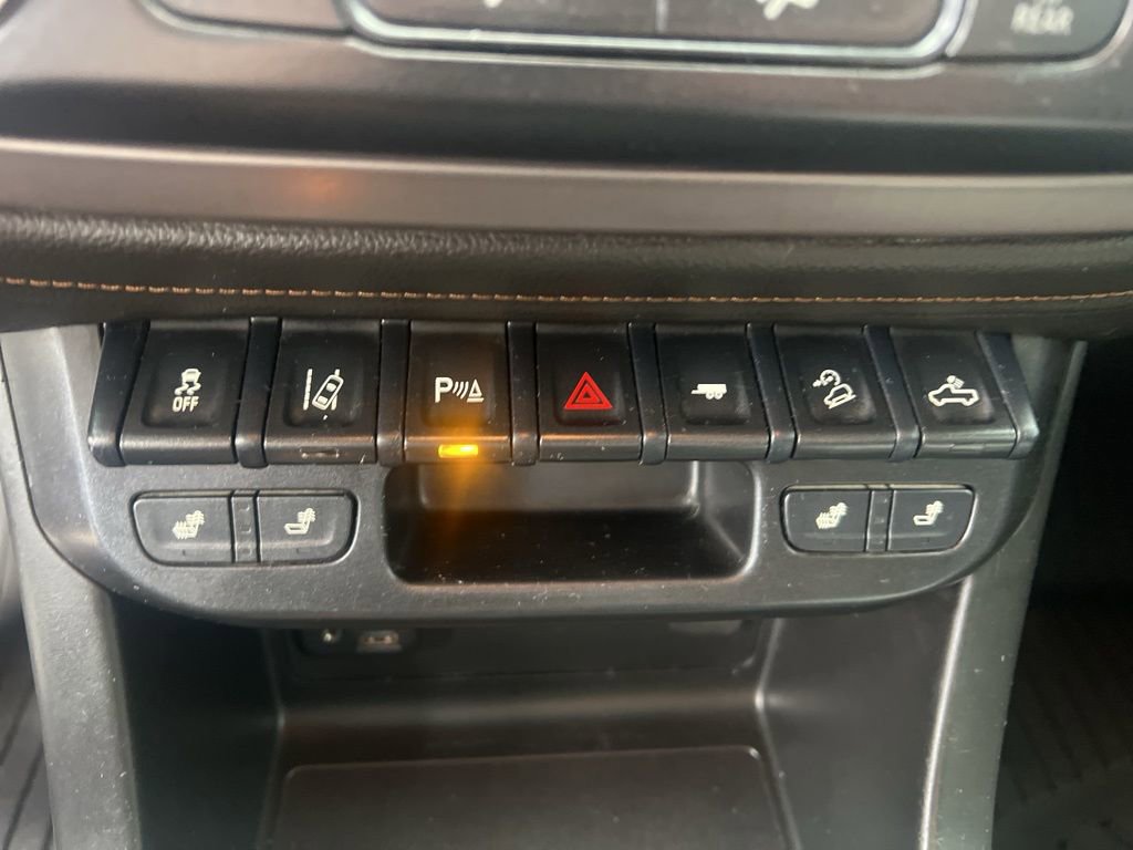 Certified 2022 GMC Canyon AT4 image 18