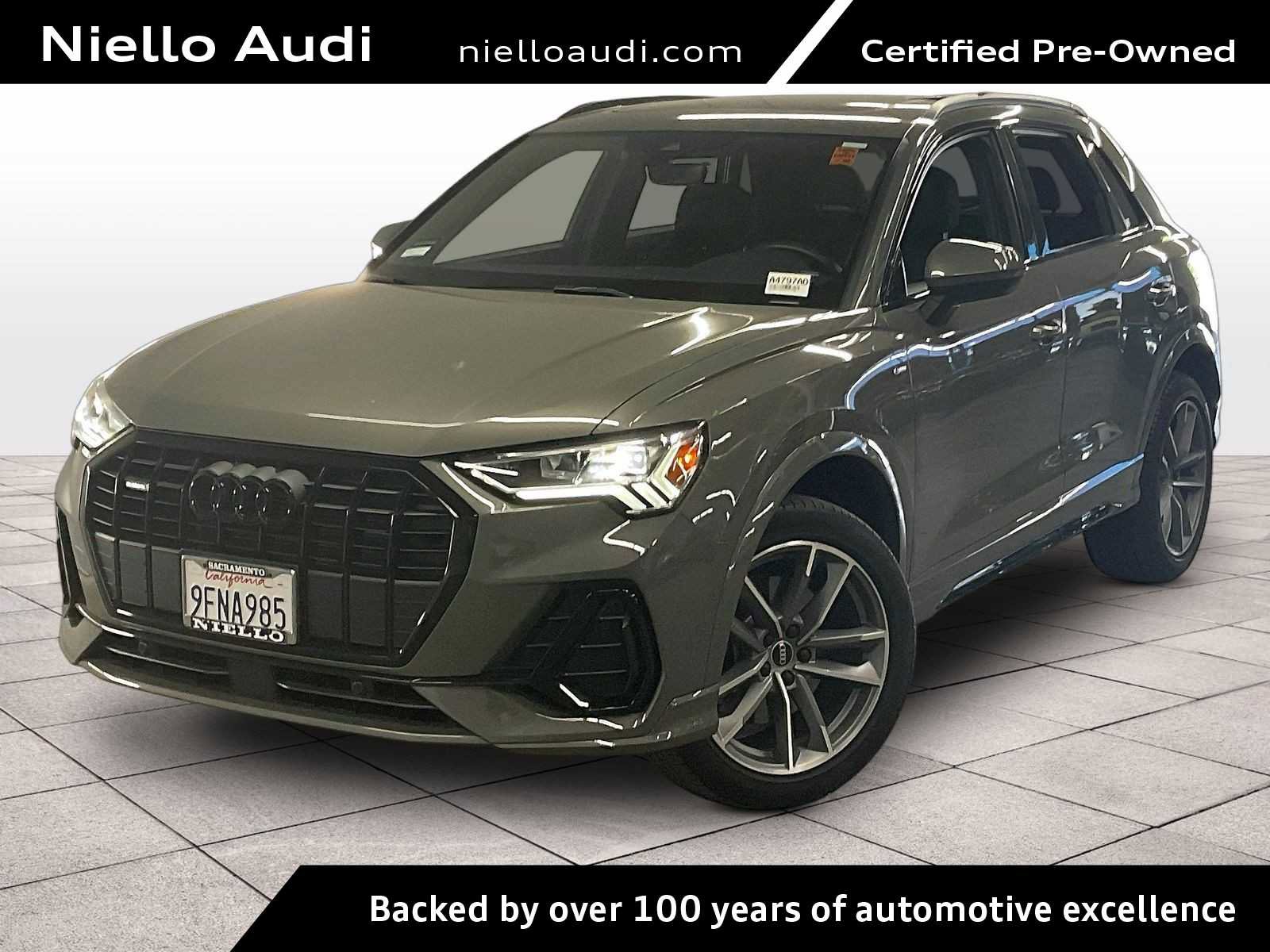 Certified 2023 Audi Q3 2.0T Premium w/ Black Optic Sport Package image 1
