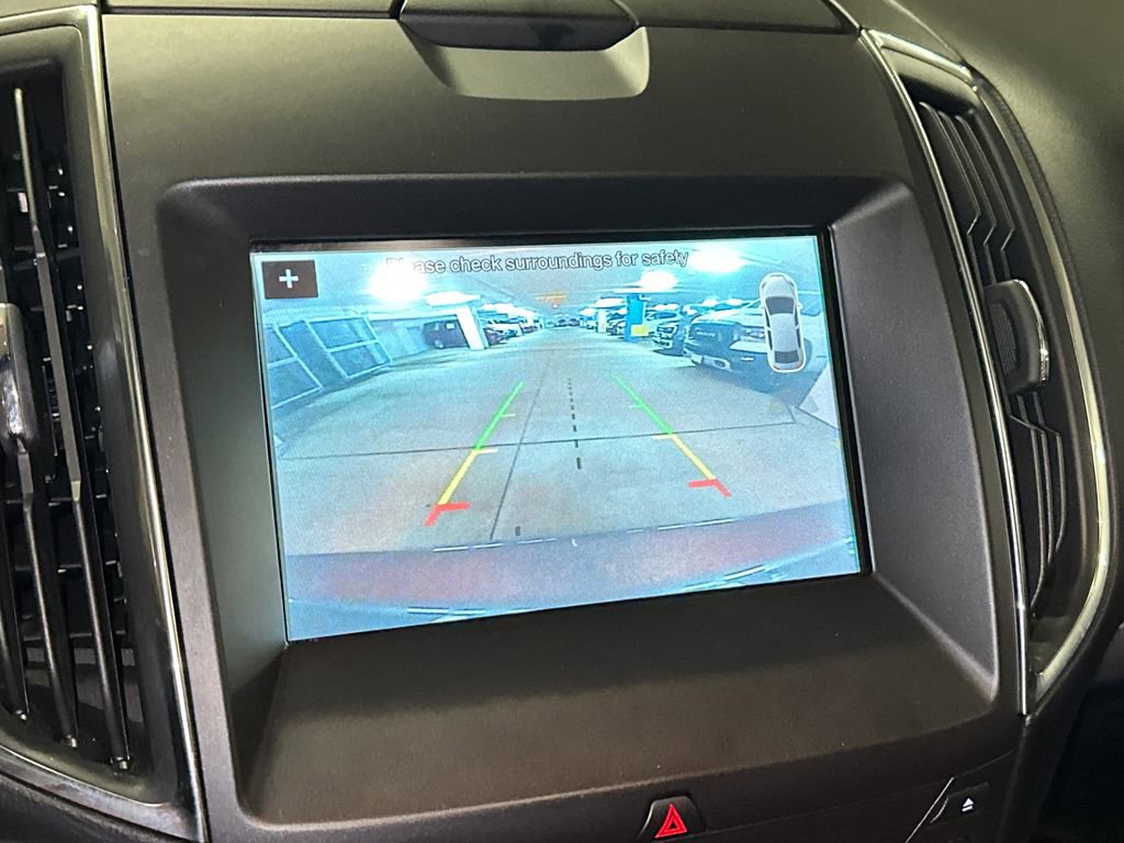 Used 2018 Ford Edge Titanium w/ Equipment Group 301A AWD/4WD image 32