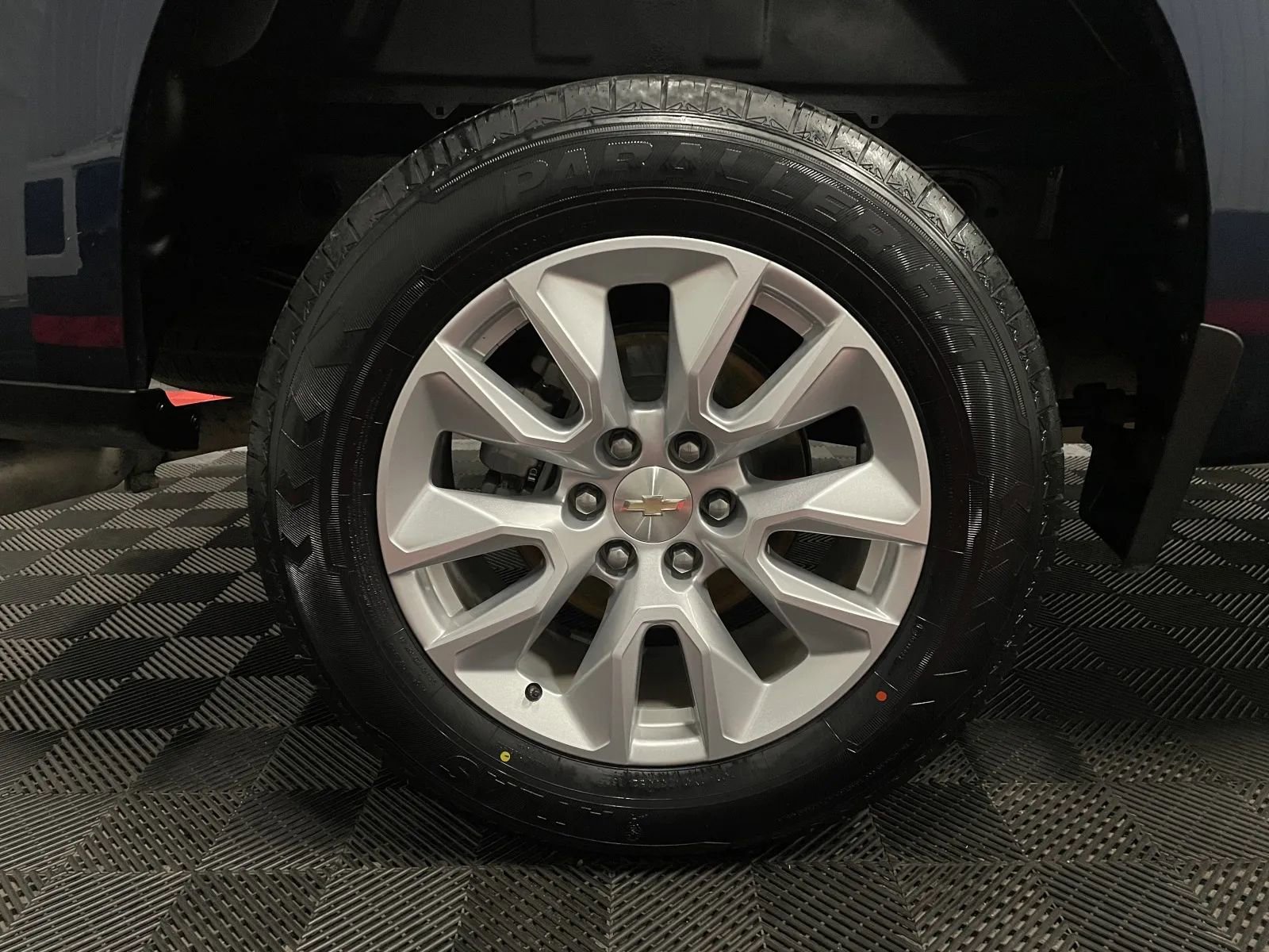 Used 2020 Chevrolet Silverado 1500 Custom w/ Custom Value Package image 19