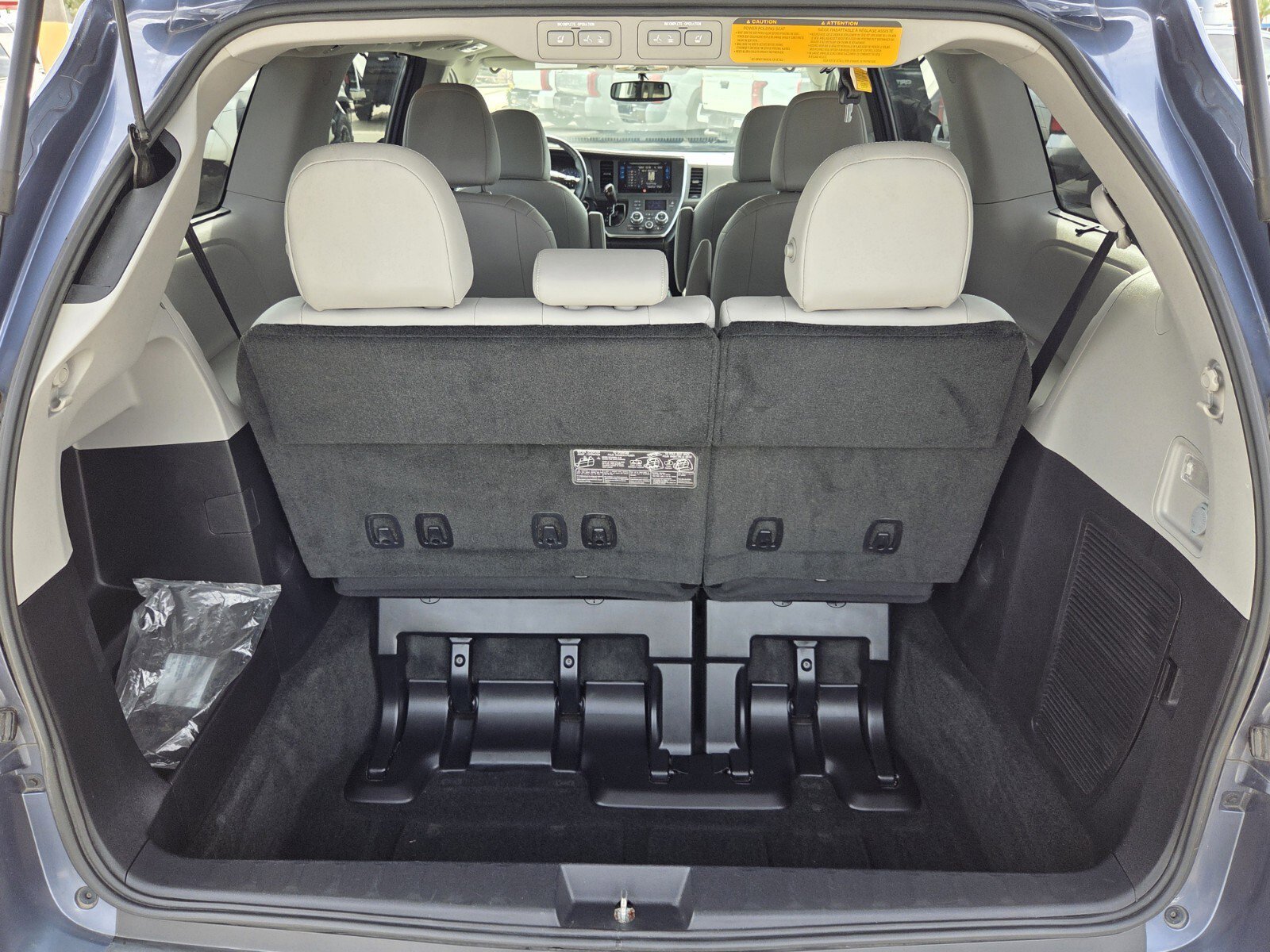 Used 2015 Toyota Sienna Limited image 10