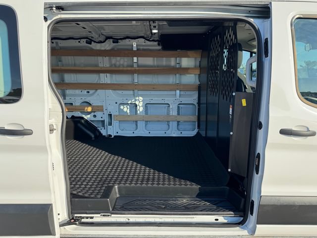 Used 2025 Ford Transit 250 Low Roof w/ Exterior Upgrade Package RWD image 5