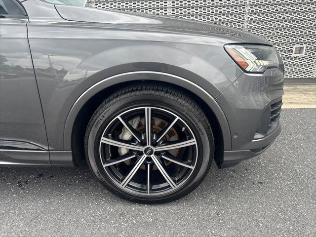 Certified 2024 Audi Q7 3.0T Prestige AWD/4WD image 6
