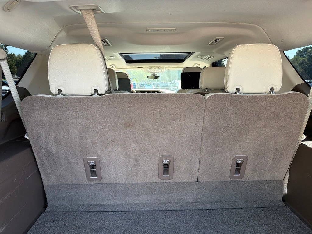 Used 2021 GMC Yukon XL Denali w/ Denali Ultimate Package AWD/4WD image 14