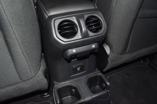 Used 2021 Jeep Wrangler Unlimited Sahara AWD/4WD image 27