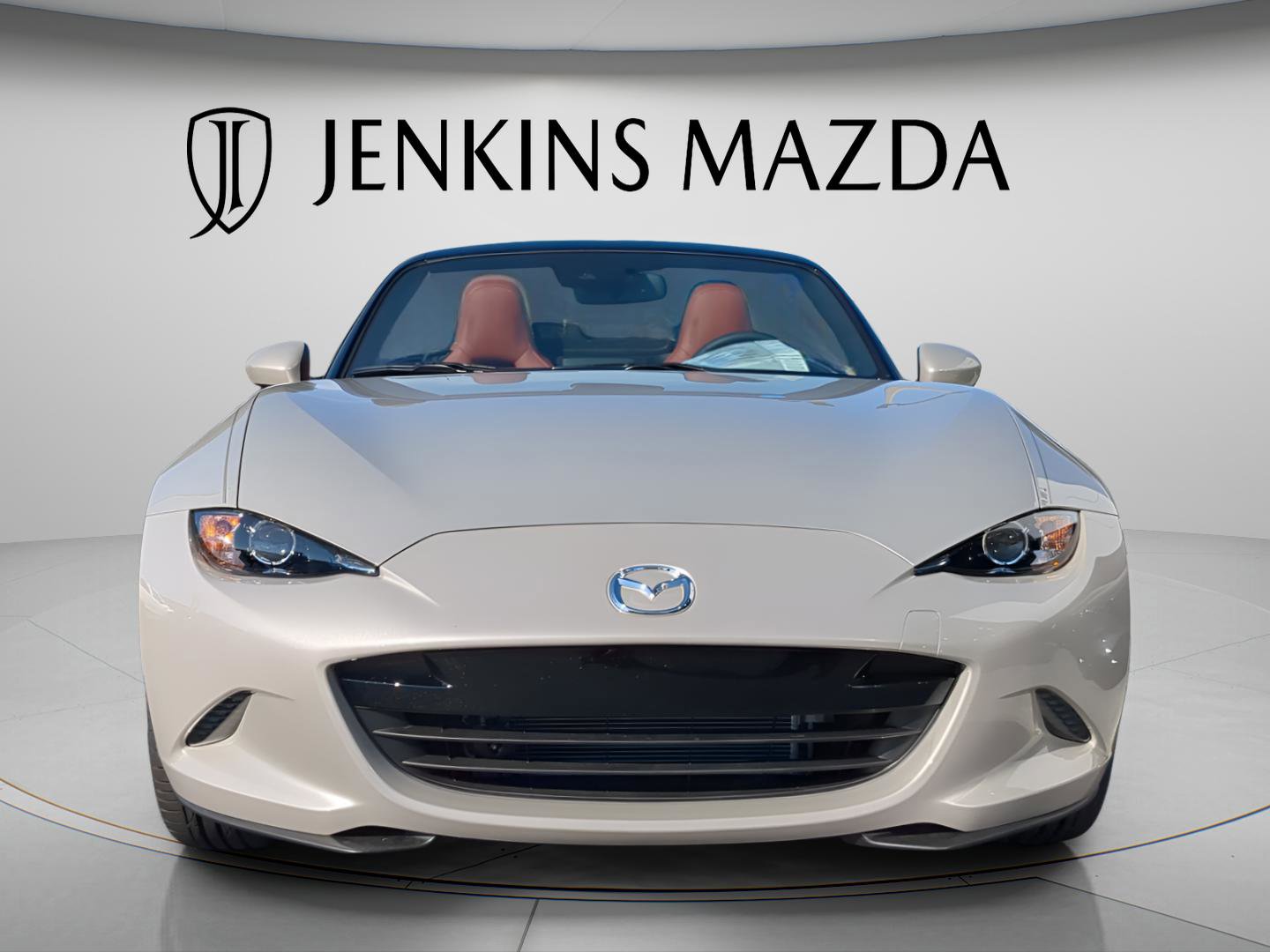 Used 2023 MAZDA MX-5 Miata Grand Touring RWD image 2
