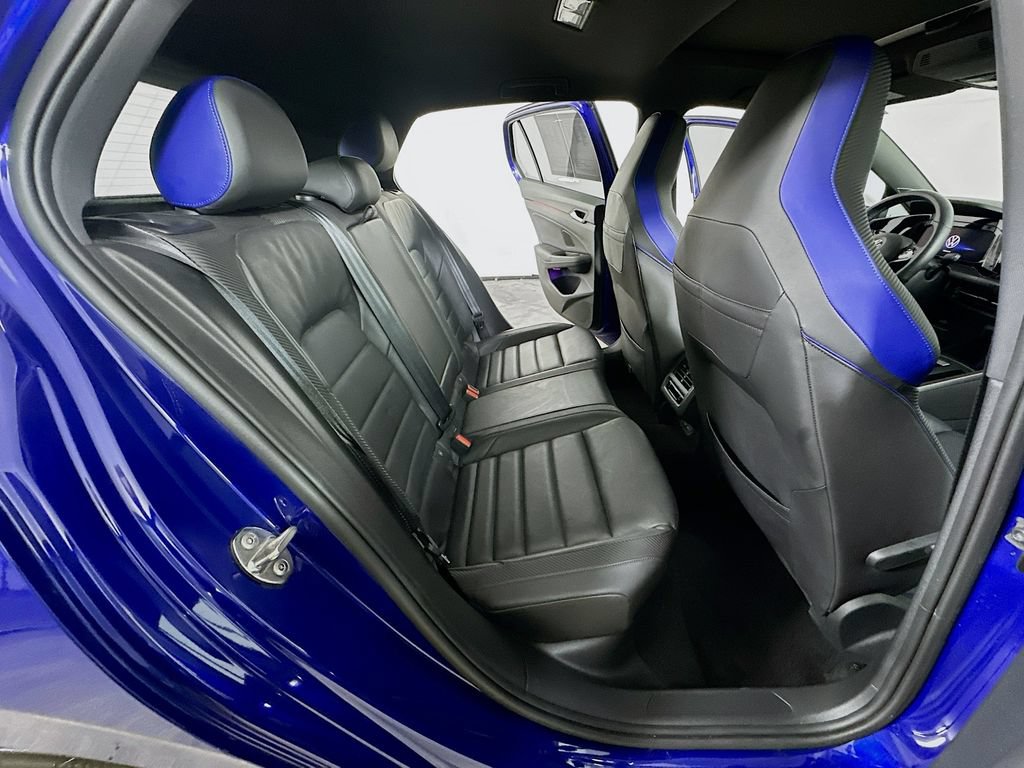 Used 2022 Volkswagen Golf R AWD/4WD image 11