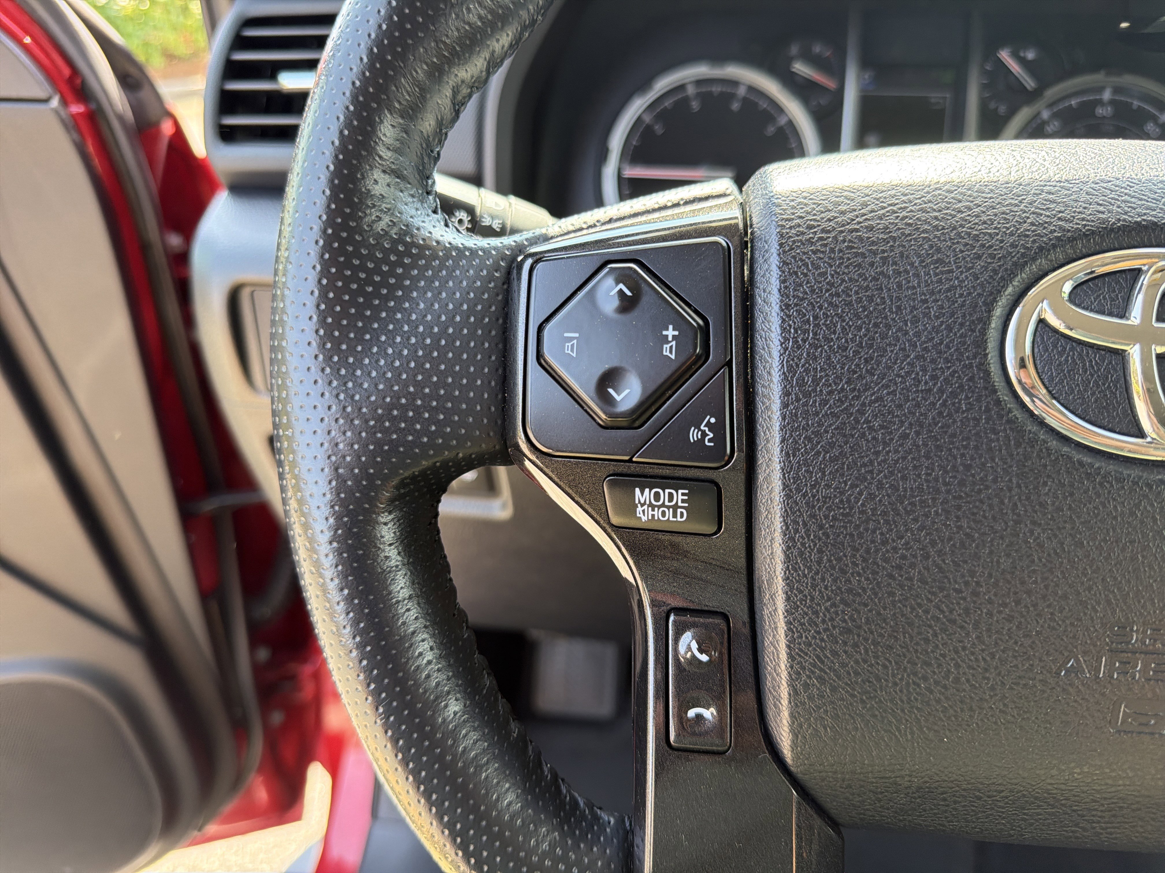 Certified 2024 Toyota 4Runner TRD Off-Road Premium image 10