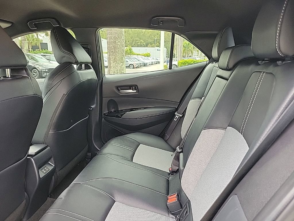 Used 2025 Toyota Corolla XSE image 7