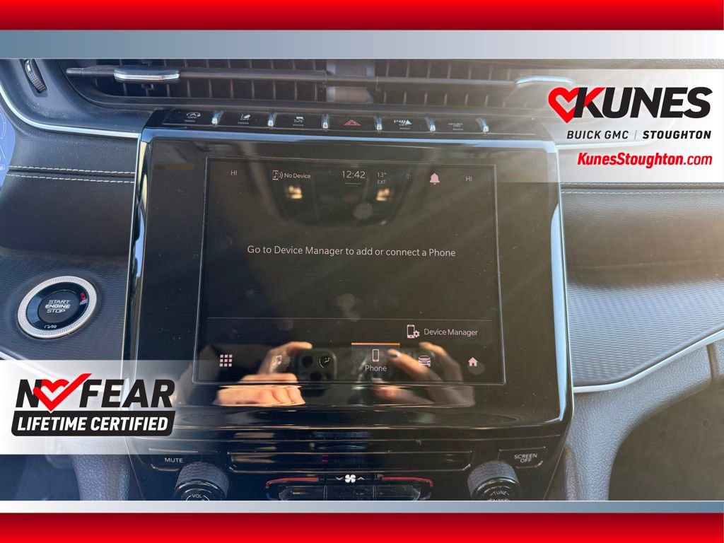 Used 2023 Jeep Grand Cherokee L Laredo image 29