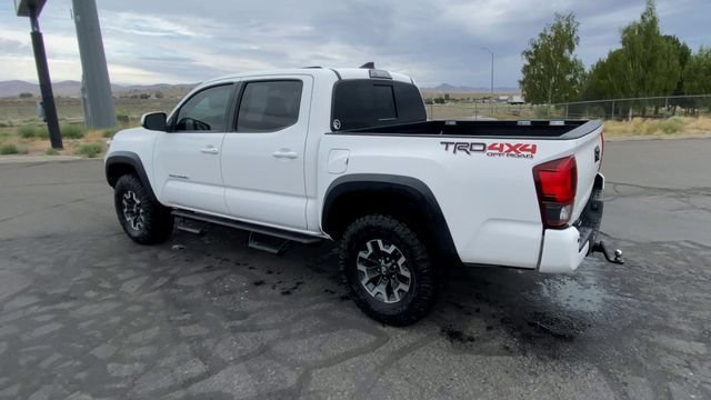 Used 2019 Toyota Tacoma TRD Off-Road AWD/4WD image 6