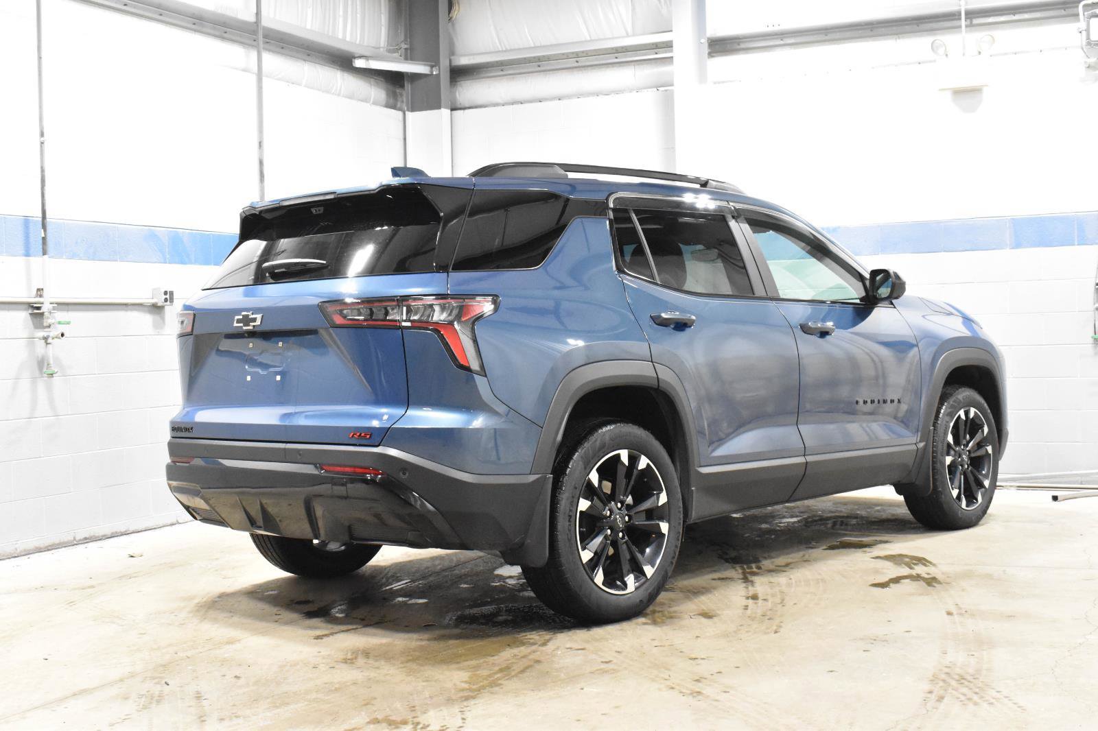 Used 2025 Chevrolet Equinox RS w/ Safety and Technology Package image 27