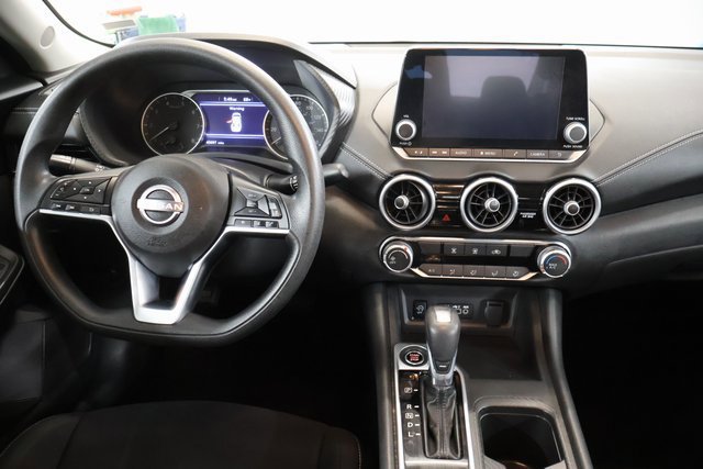 Used 2024 Nissan Sentra SV FWD image 13