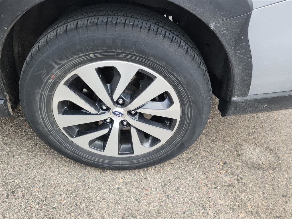 Used 2023 Subaru Outback Premium image 13