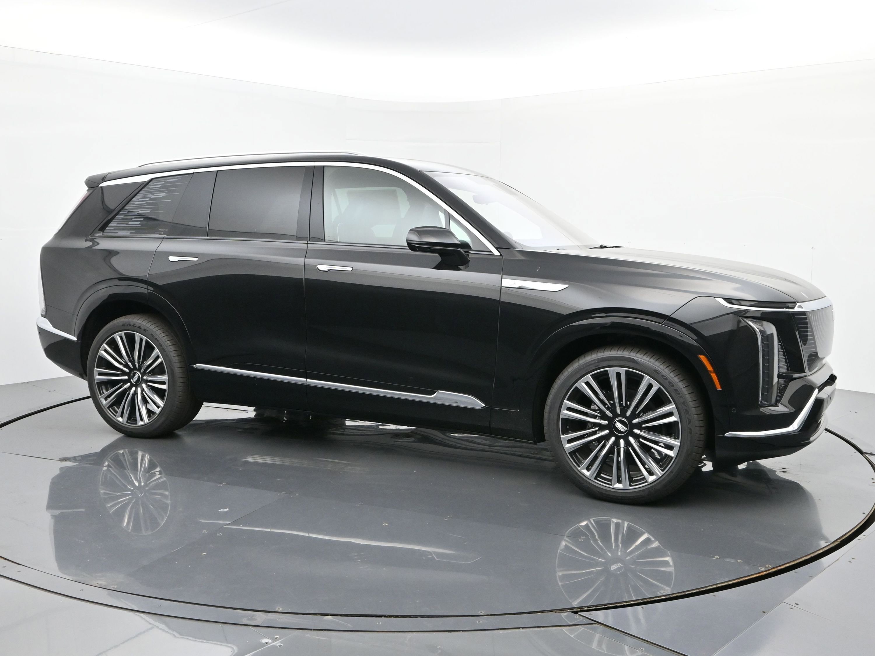 New 2026 Cadillac Vistiq Premium Luxury w/ LPO, Floor Liner Package image 7