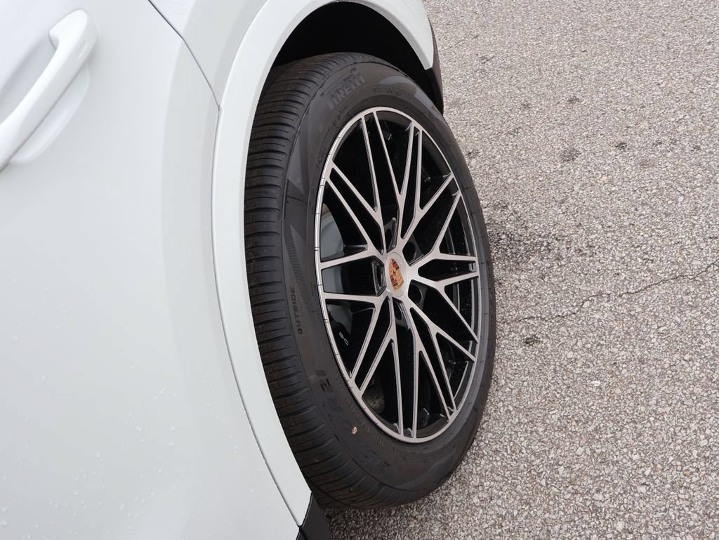 New 2026 Porsche Cayenne AWD/4WD image 37