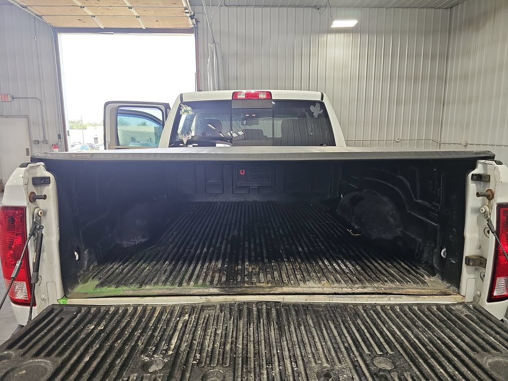 Used 2015 RAM 1500 Big Horn RWD image 12