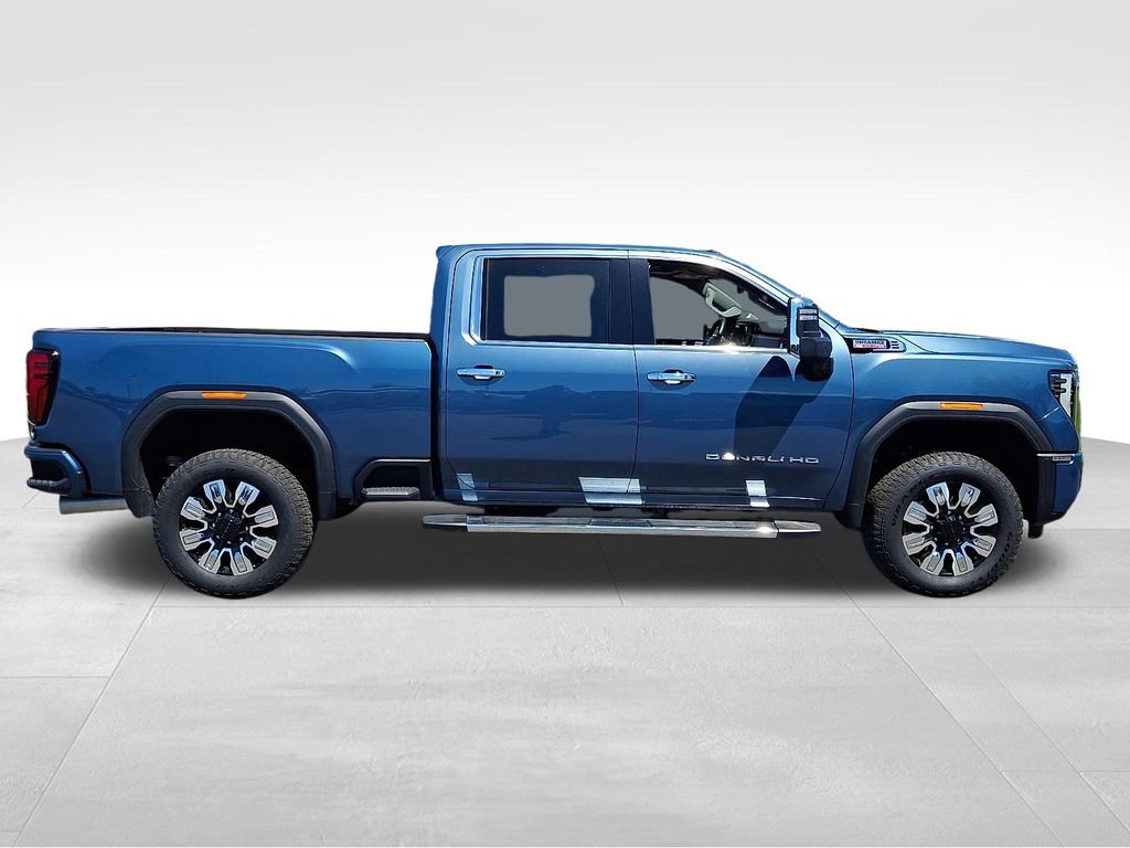 Used 2025 GMC Sierra 2500 Denali w/ Denali Reserve Package AWD/4WD image 7