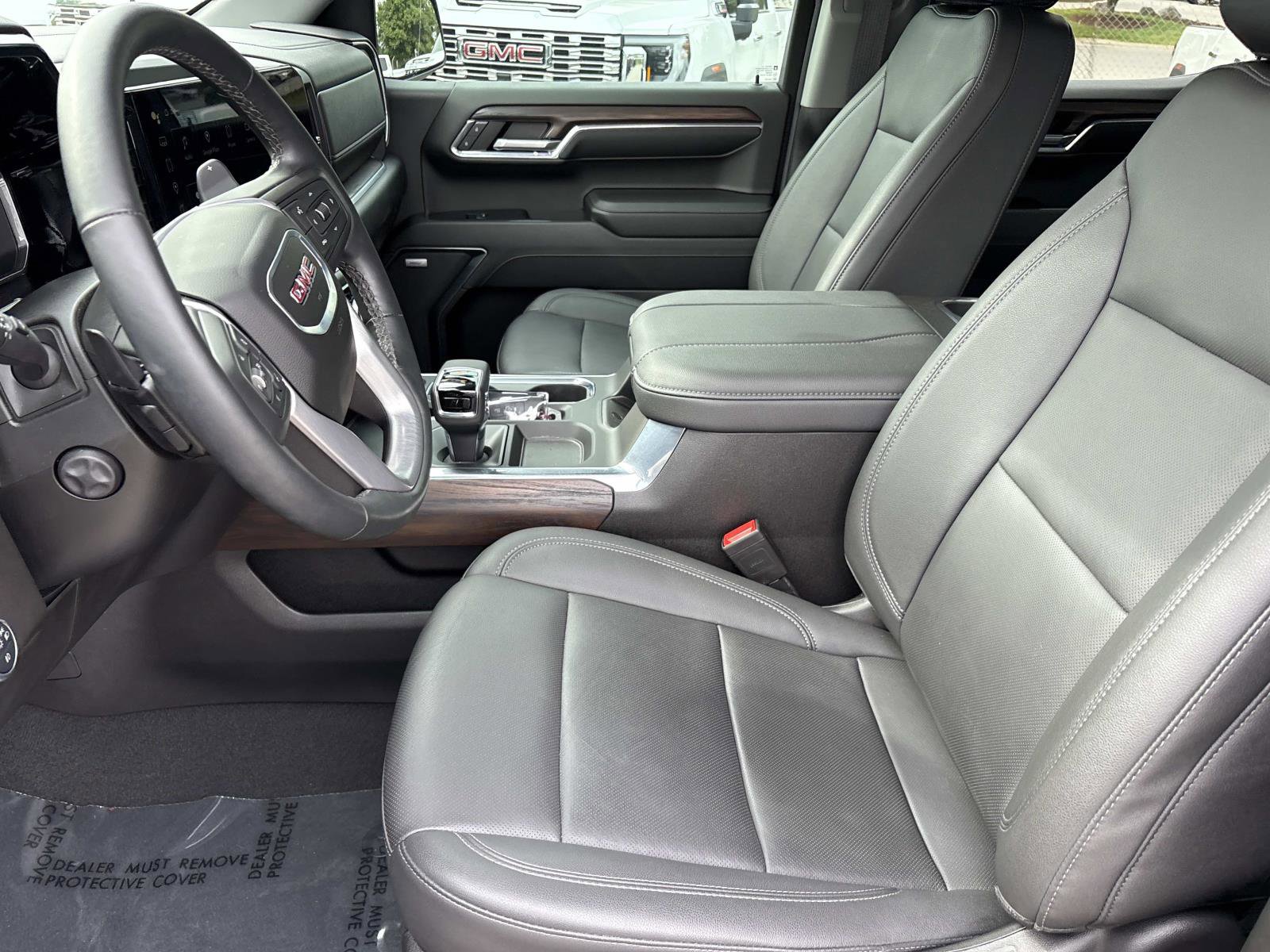 Certified 2024 GMC Sierra 1500 SLT w/ SLT Premium Plus Package AWD/4WD image 15