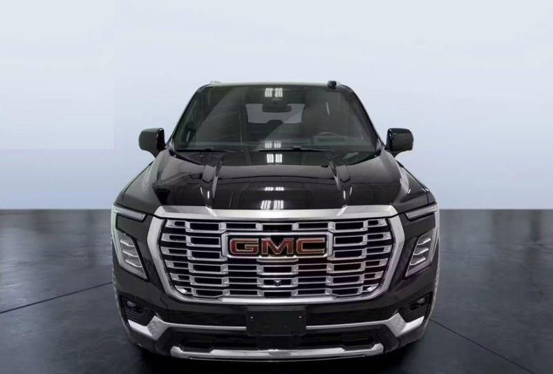 Used 2025 GMC Yukon Denali image 2